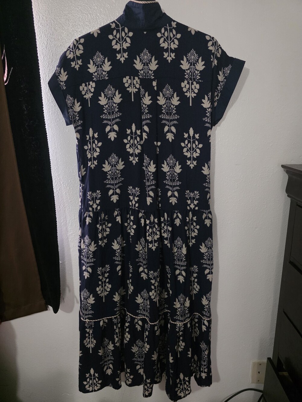 Navy Floral Button-Front Midi Dress - Picture 5 of 7